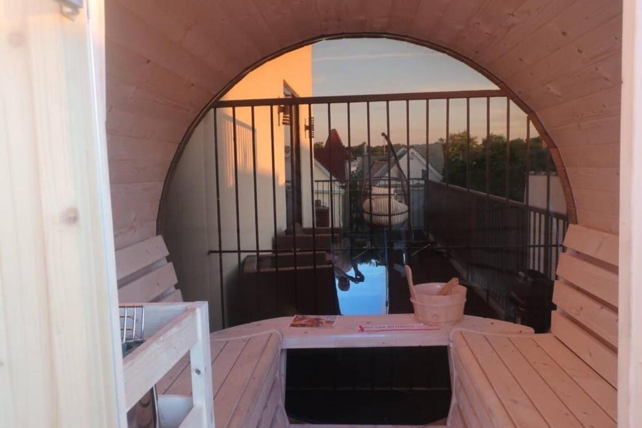 Nyc Skyline Views, Sauna & Rooftop - Romantic Escape At "Brooklyn Bay Lofts" New York Kültér fotó