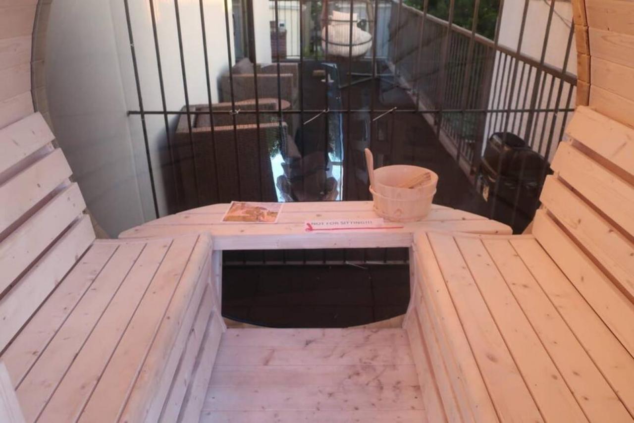 Nyc Skyline Views, Sauna & Rooftop - Romantic Escape At "Brooklyn Bay Lofts" New York Kültér fotó